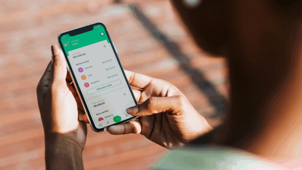 "Ilustração representando organização financeira, com gráficos, planilhas e elementos visuais que simbolizam planejamento, controle de gastos e educação financeira."