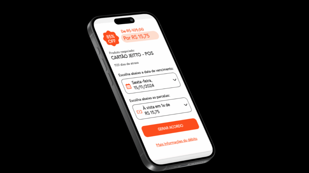 Pessoa usando o aplicativo Jeitto no celular para pagar contas, fazer recargas e gerenciar seu crédito digital de forma rápida e segura.